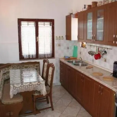 Jela House