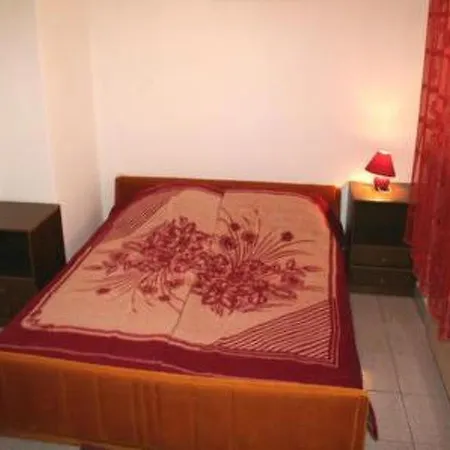 Jela House Apartamento *